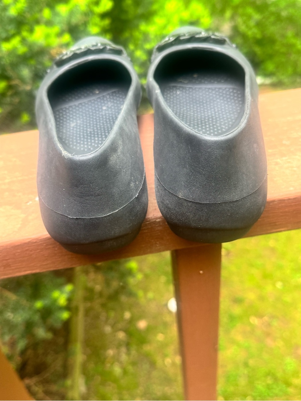 Crocs Women’s Black Chain‑Accent Ballet Flats – Size 9W (Used) - Picture 5 of 12